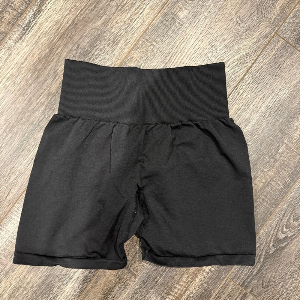 Pcheebum High-Waist Black Women’s athletic shorts